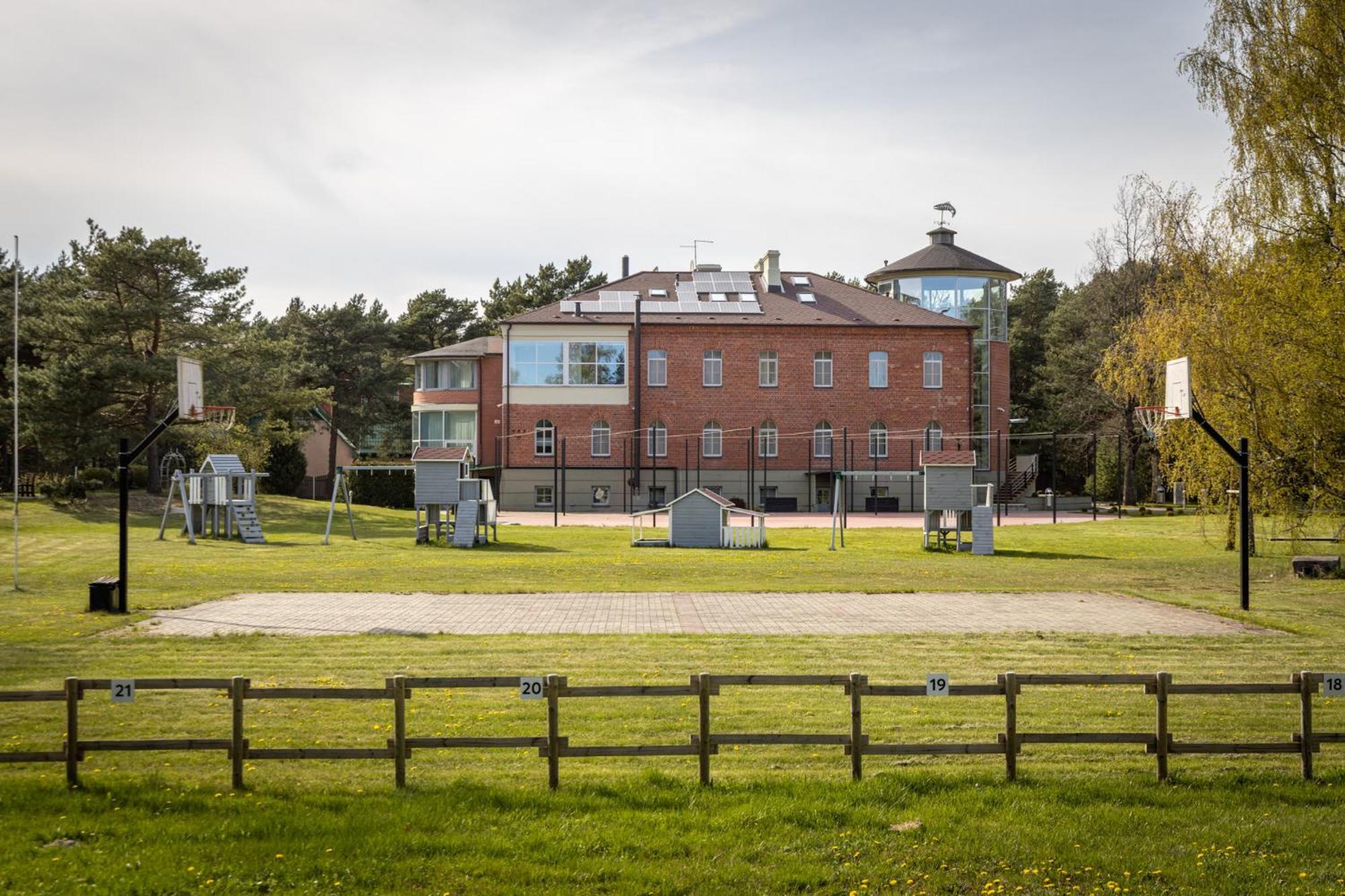 Roze Village Jurnieka Ligzda Pērkone Exteriör bild